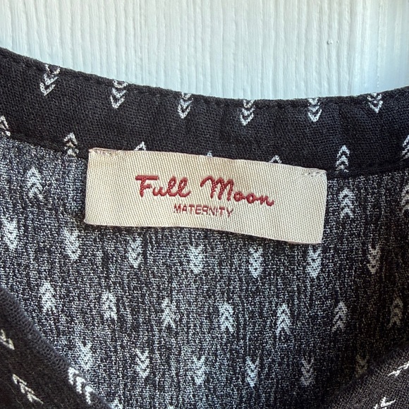 Segura Short Sleeve Tie Waist Maternity Blouse, Size Small - Picture 5 of 9